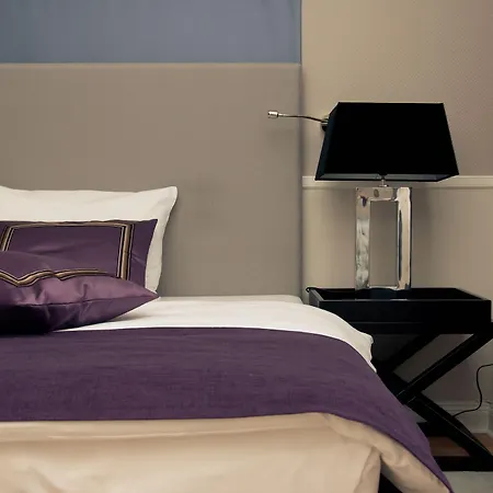 Elba Am Kurfuerstendamm - Design Chambers 3* برلين